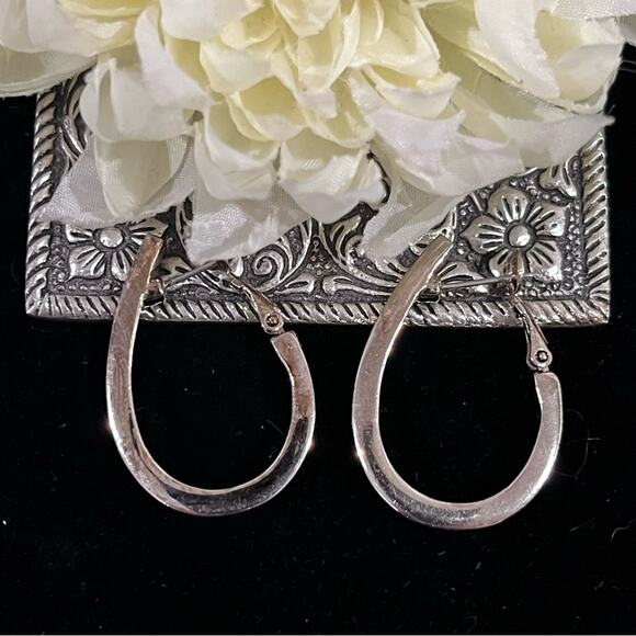 Vintage Jewelry - NEW Sterling Silver 925 Vintage Elongated Flattened Teardrop Hoop Earrings 1.25